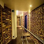 Hotel Hors-chateau - Centre Historique 3*