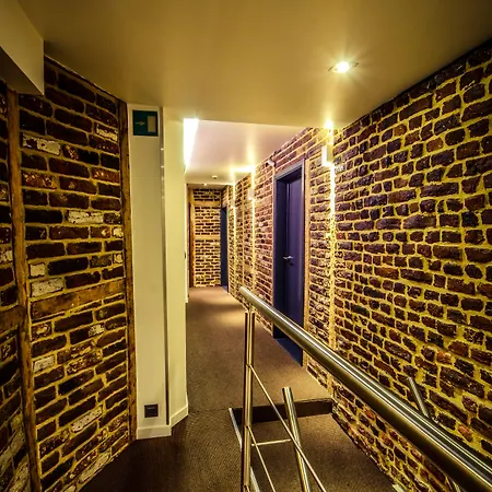 فندق Hors-chateau - Centre Historique 3*
