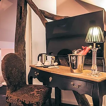 Hors-chateau - Centre Historique Hotel 3*