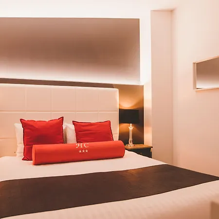 Hors-chateau - Centre Historique 3*