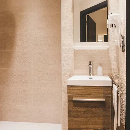 Hors-château - Centre Historique 3* Liège