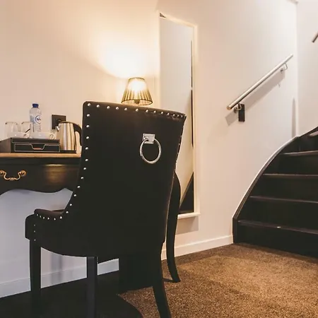 Hotel Hors-château - Centre Historique 3*