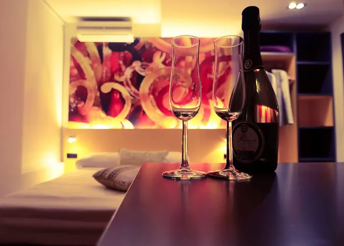 Hors-château - Centre Historique Hotel