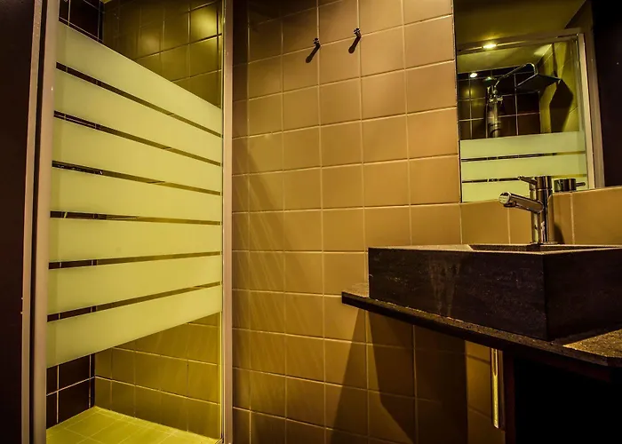 Hors-château - Centre Historique 3*