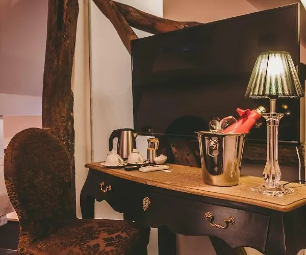 Hotel Hors-château - Centre Historique Liegi