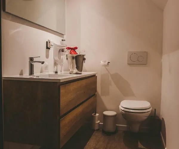 Hors-château - Centre Historique Hotel Liegi