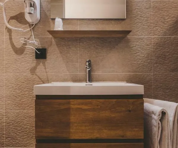 Hors-château - Centre Historique Hotel Liegi