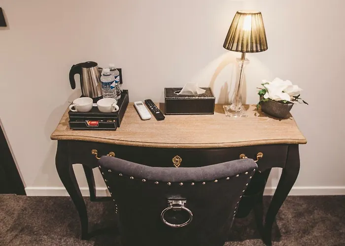 Hors-château - Centre Historique Hotel 3*